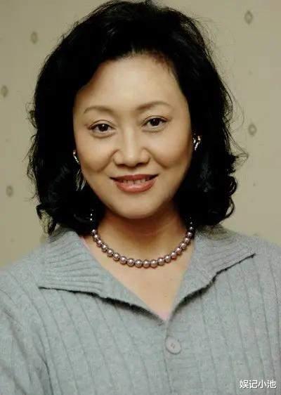 白敬亭|演员王丽云:和女儿先后离婚,一起当单身贵族,积极帮前夫找对象