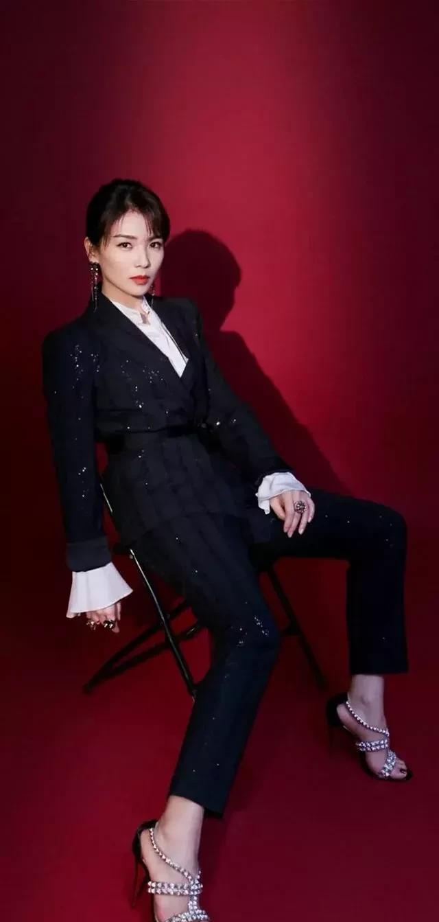 刘涛|刘涛，妩媚动人，成熟有韵味