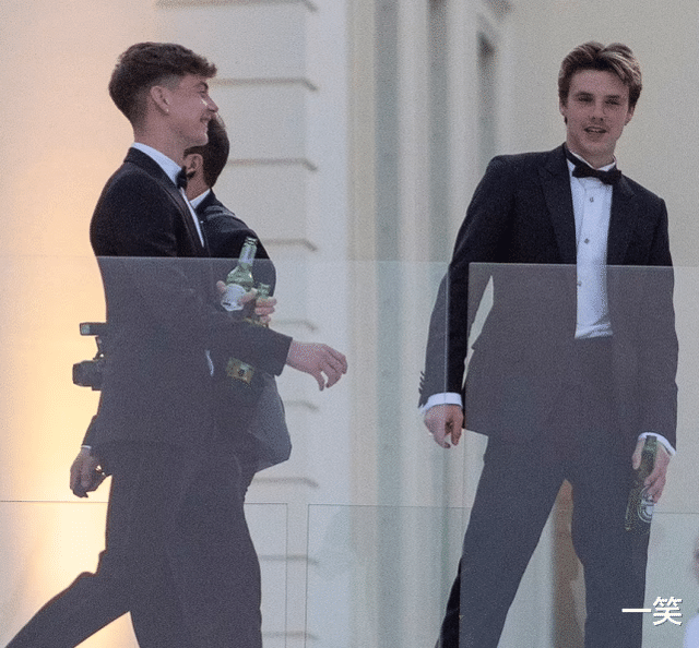 布鲁克林|布鲁克林与妮可拉佩尔茨结婚照首曝光，婚礼费用高达1.2亿，超壕