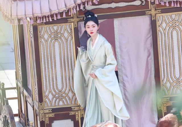 宋轶|《长风渡》宋轶披发击鼓，白敬亭骑马好帅，刘学义喝茶都很贵气！