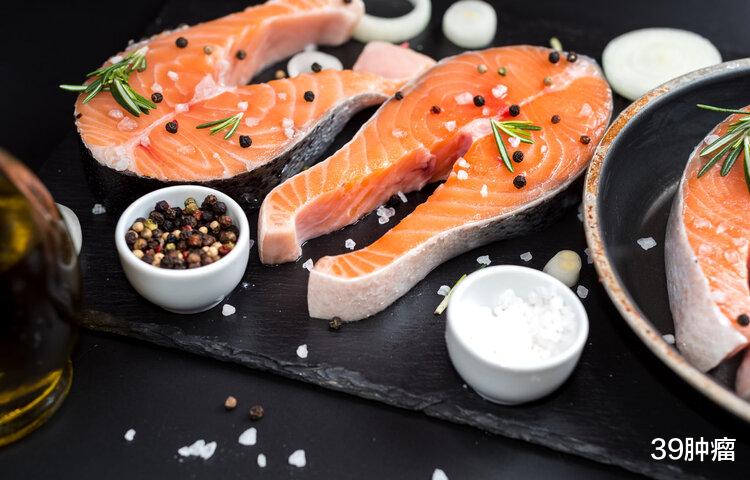 饮食|突然爱吃盐,是怎么回事?别以为只是变口味,还可能是疾病信号