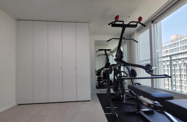 156二手精装房完成蜕变，将简约风贯彻到底，清爽干净越看越喜欢