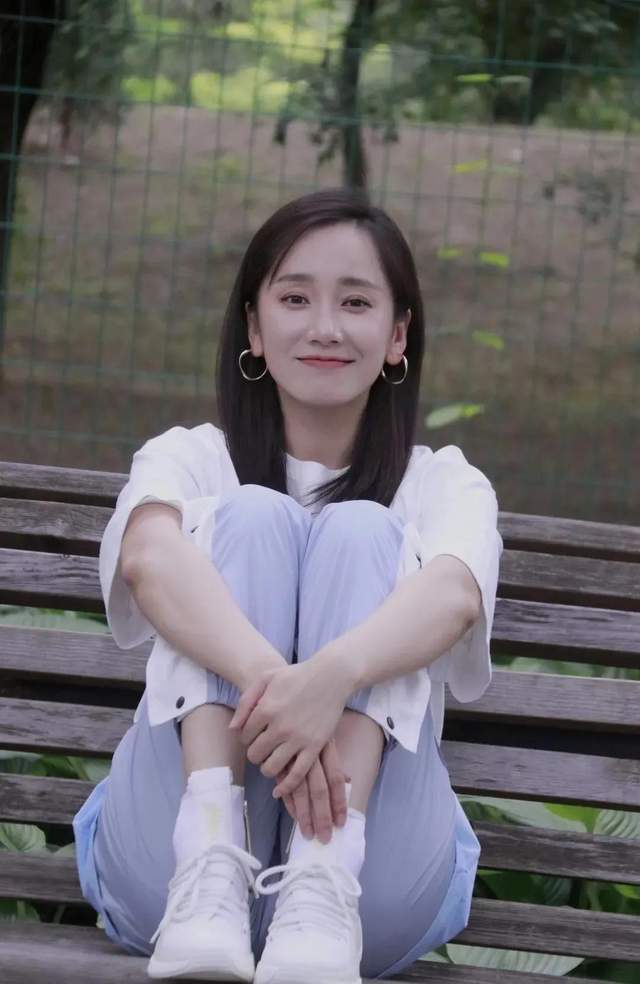 董晴|被称“小周迅”,和谭松韵是闺蜜,演技精湛,今凭借《心居》出圈