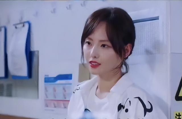 张嘉倪|张嘉倪意外发现怀2胎，身边人劝自己不要！曾挺孕肚踩高底鞋拍摄