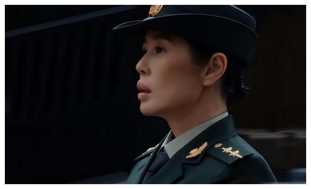 军人|醒醒吧！拜托某些人就别演中国军人了，这8位演员扮起来才像军人