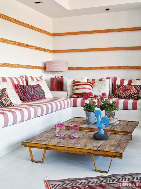 沙发报废后居然用红砖砌一个，刷上白漆，颜值吊打多年都不过时！