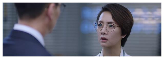 小姐姐|《不期而至》除了真假高峻外，阮真真身边最可疑的人是老严