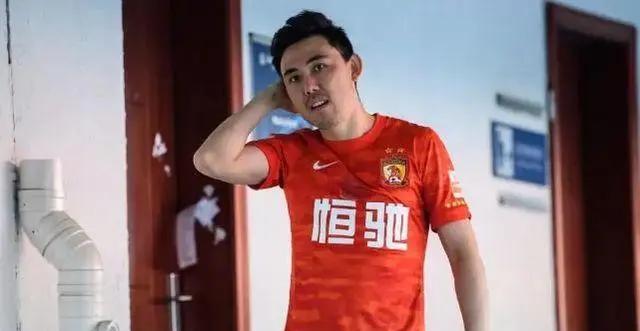|无可奈何！学鹏&修维宁愿无球可踢也要讨薪，蒿俊闵和武汉队决裂