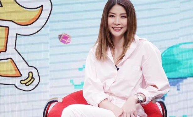 陈慧琳|出身豪门,爆红嫁给初恋,41岁生二胎,今和老公相恋30年甜蜜幸福