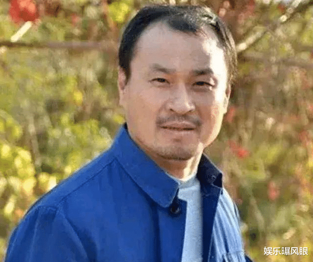 岳云鹏|“王老七”直播引争议,暗讽岳云鹏假清高,自己要靠粉丝打赏养家