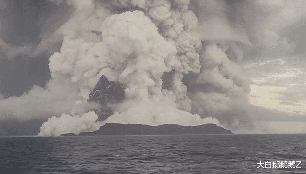海底火山爆发,声势似千枚原子弹爆发,这场天灾让人为汤加担忧