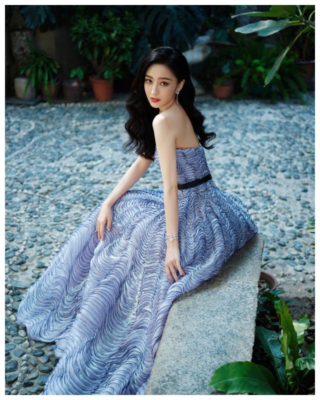 倪妮|给金鸡奖红毯上最惊艳的18位女星排个名：倪妮第2，关晓彤垫底了