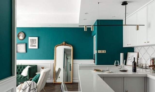 67平现代二居室，白色来定位整个空间在精致中尽显优雅