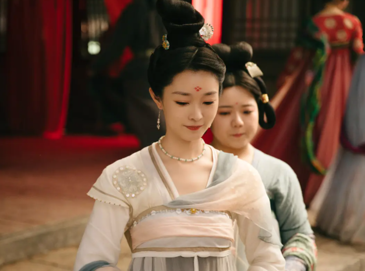 少妇|央视要放大招了！24集古装谍战大剧定档，男主是白宇，女主太惊艳