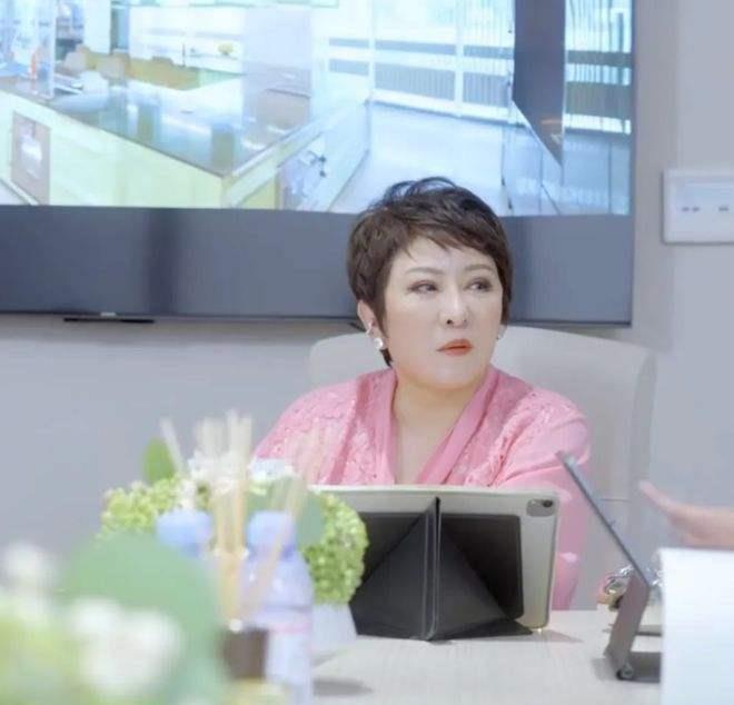 郑乃馨|向佐郭碧婷重归于好？郭爸爸重新关注向佐，郭碧婷疑带孩子回家