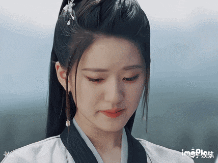 赵露思|破碎感还是清冷面瘫?赵露思演技引群嘲,粉丝反黑破坏路人缘?