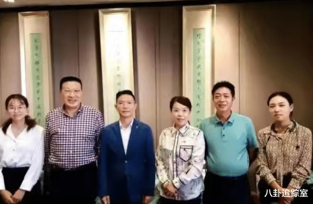 许敏|许敏上诉！老杜直播回应6点质疑，脸色憔悴声音嘶哑，网友：慌了