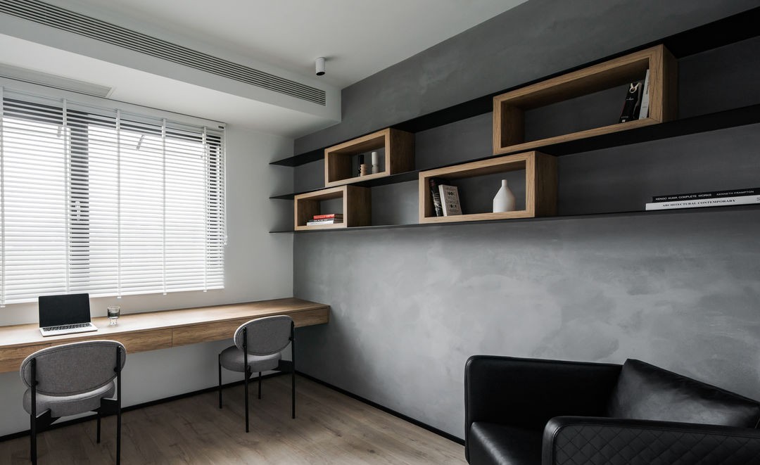 不管别人怎么说,她坚持把自己的家装成工业风格,有自己的高冷风