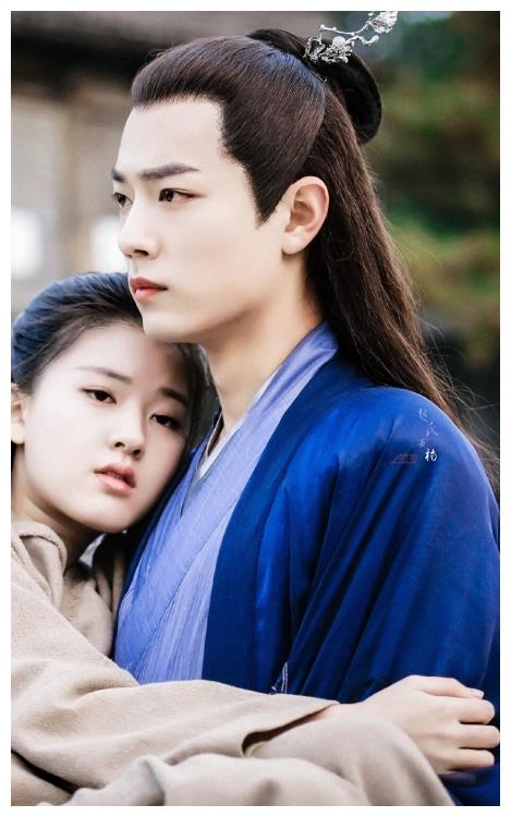 赵露思|赵露思与肖战恋爱了？工作室微博用一个大写字回应，干脆利落