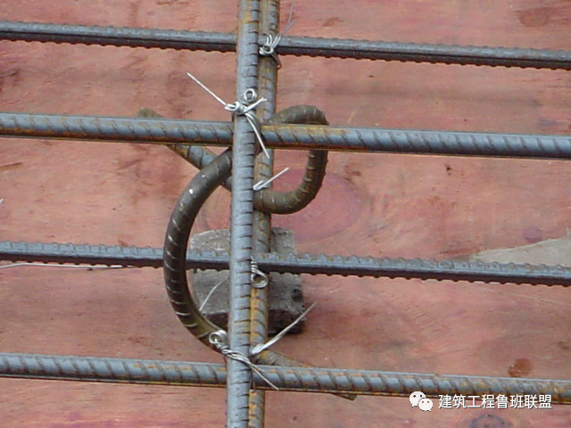 |“钢筋定位”的标准化做法,现场就是这么干!