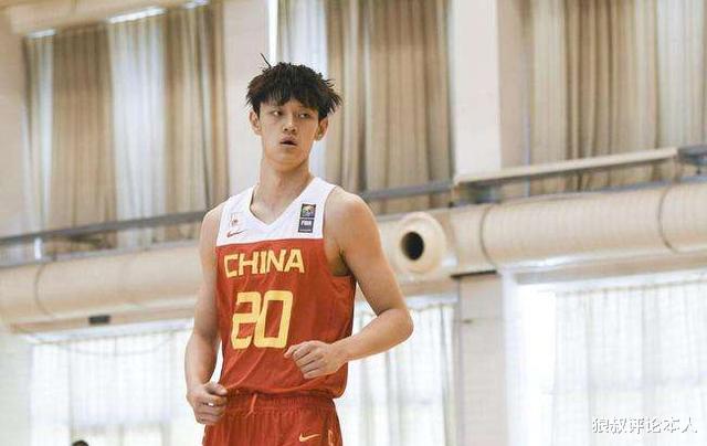 美国队|定了！中国男篮天才前锋确定留美特训，参加今年NBA选秀