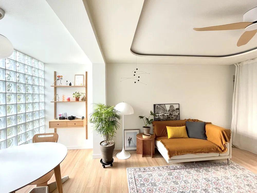 搬家3次总算满意了,住在一楼,玻璃砖封阳台,楼上业主开始羡慕