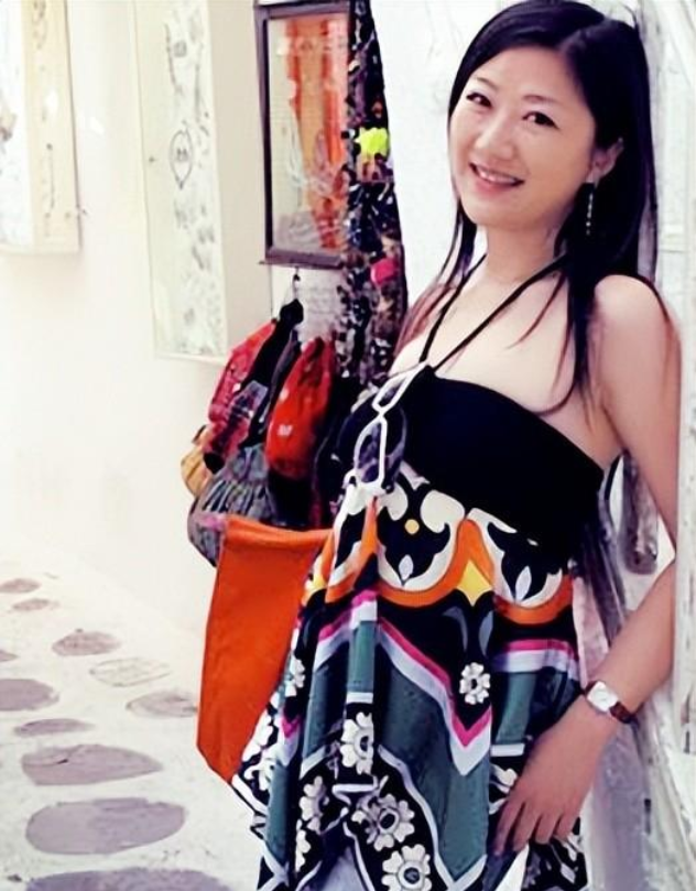 杨蕾|知名主持人杨蕾，从小性格要强，逐渐打响名气