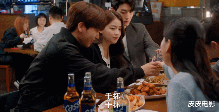 狼狗|出轨，偷情，三人行，这个女主角要改写了影史“渣女”天花板了