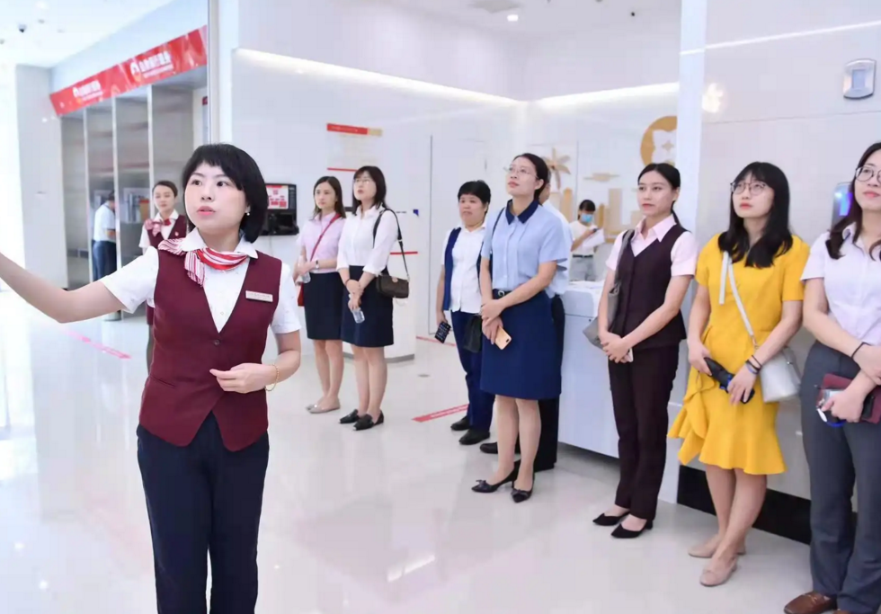 教师|铁饭碗“幸福感”最新排名,教师仅排第4,榜首你可能想不到