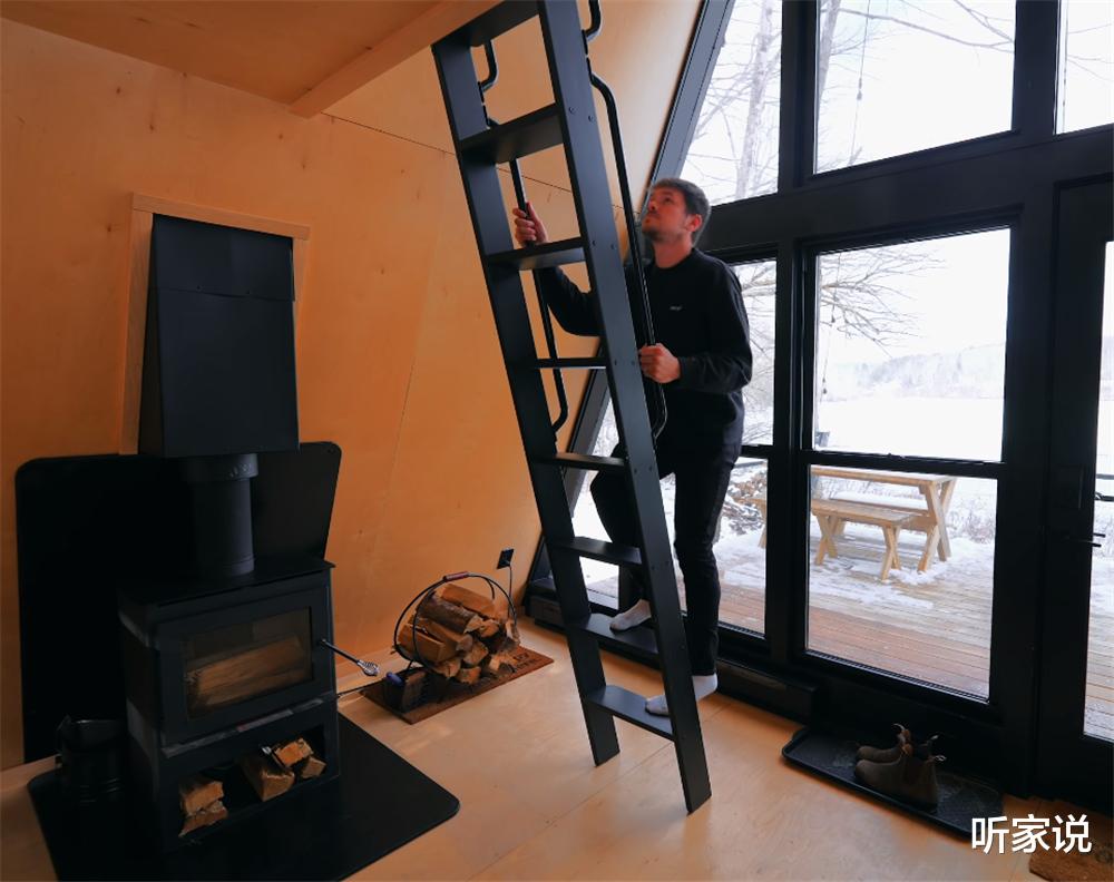 夫妻俩在郊外建23㎡蜗居,空间只有“巴掌大”,住起来却超爽