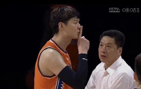 范迪克|绝了！不到8000万！去年第一签约啊！王哲林直接赚翻