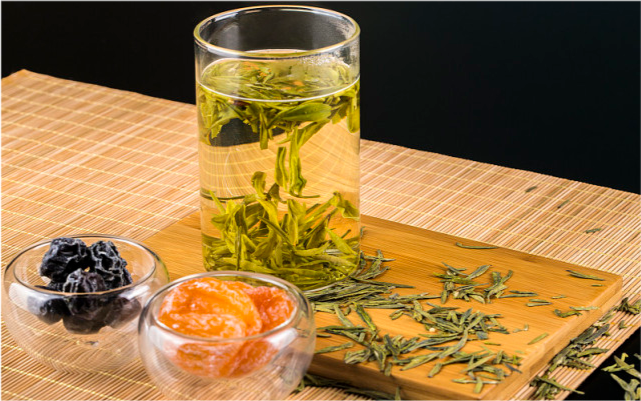 护士|中老年人喝茶好处多,但不要随便喝,牢记“5不喝”对身体有益