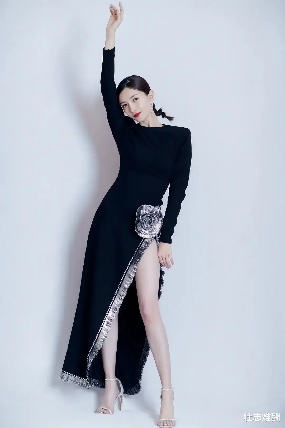 江疏影|一双长腿闯天下,腿比人更著名的女星江疏影