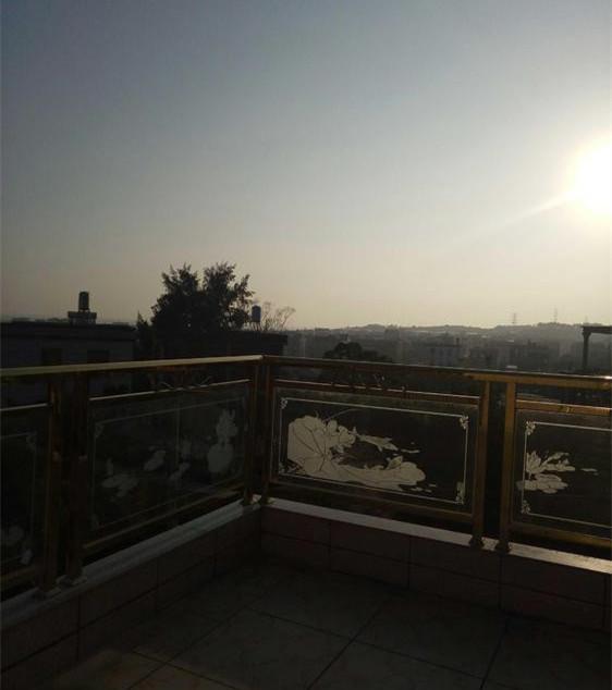 晒晒我农村的3层自建房,里外才花40万,还有个超大露台!