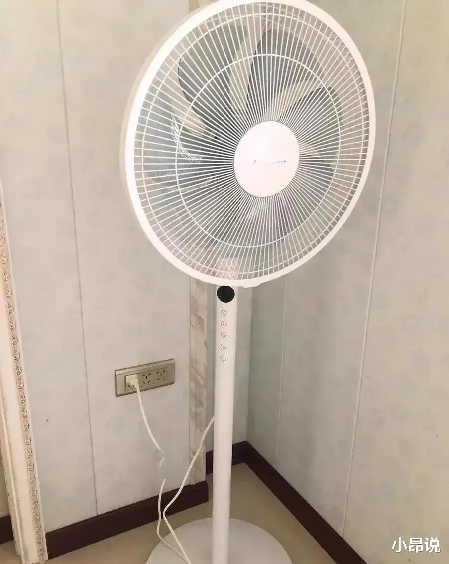 |实体店被网店干垮了，一点都不能喊冤！