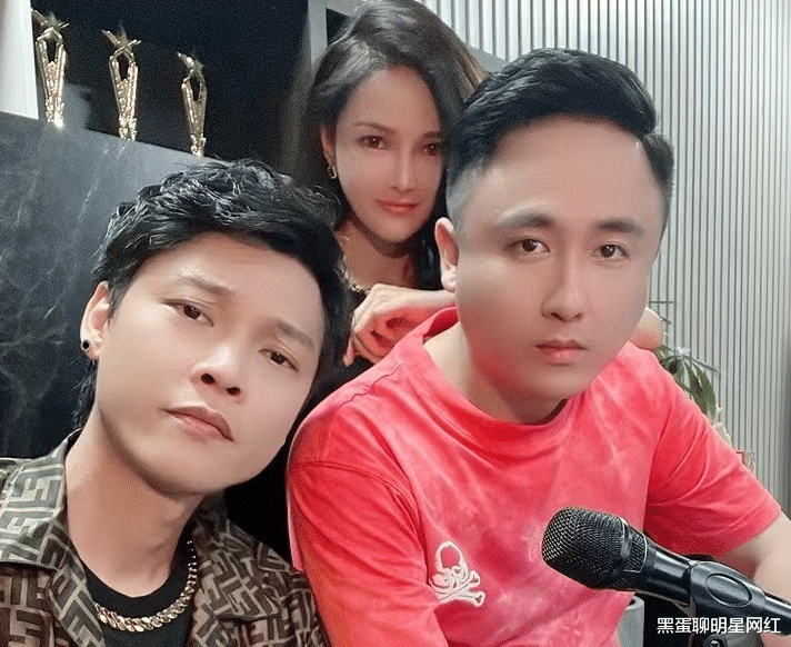 刘畊宏|老方丈露脸直播，嘲讽辛巴“爆料刘畊宏”：比他混得好的人太多了