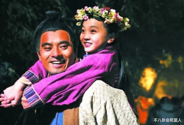 美丽|人前风光无限，人后被亲妈当成“提款机”，这5位童星满是辛酸泪