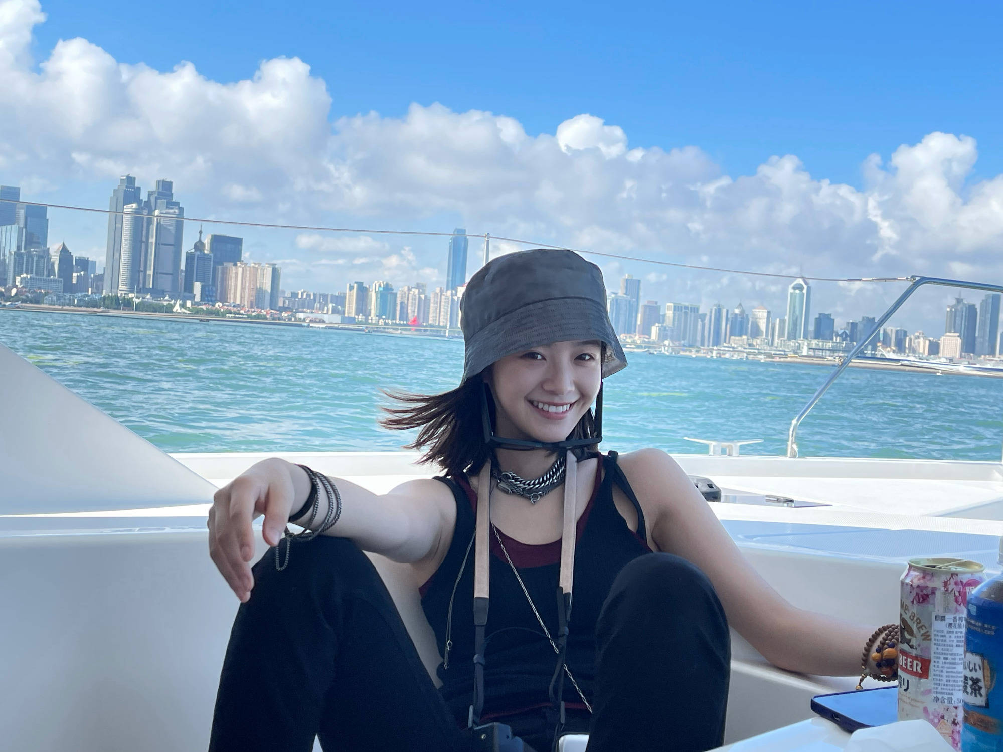 迪丽热巴|女明星们集体戴绿帽!迪丽热巴、周雨彤为它痴迷?