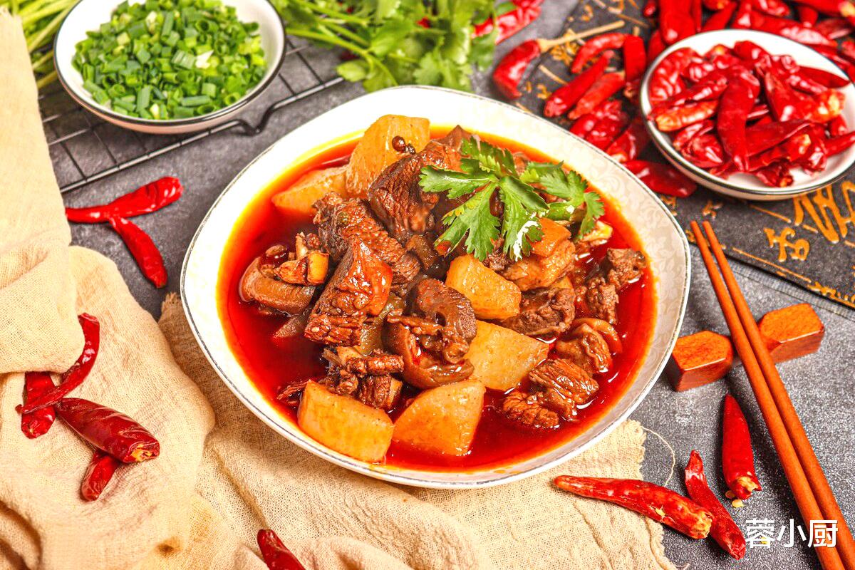 春季倒春寒，多吃“3白3红3黄”，御寒暖身解春乏，应时节身体好