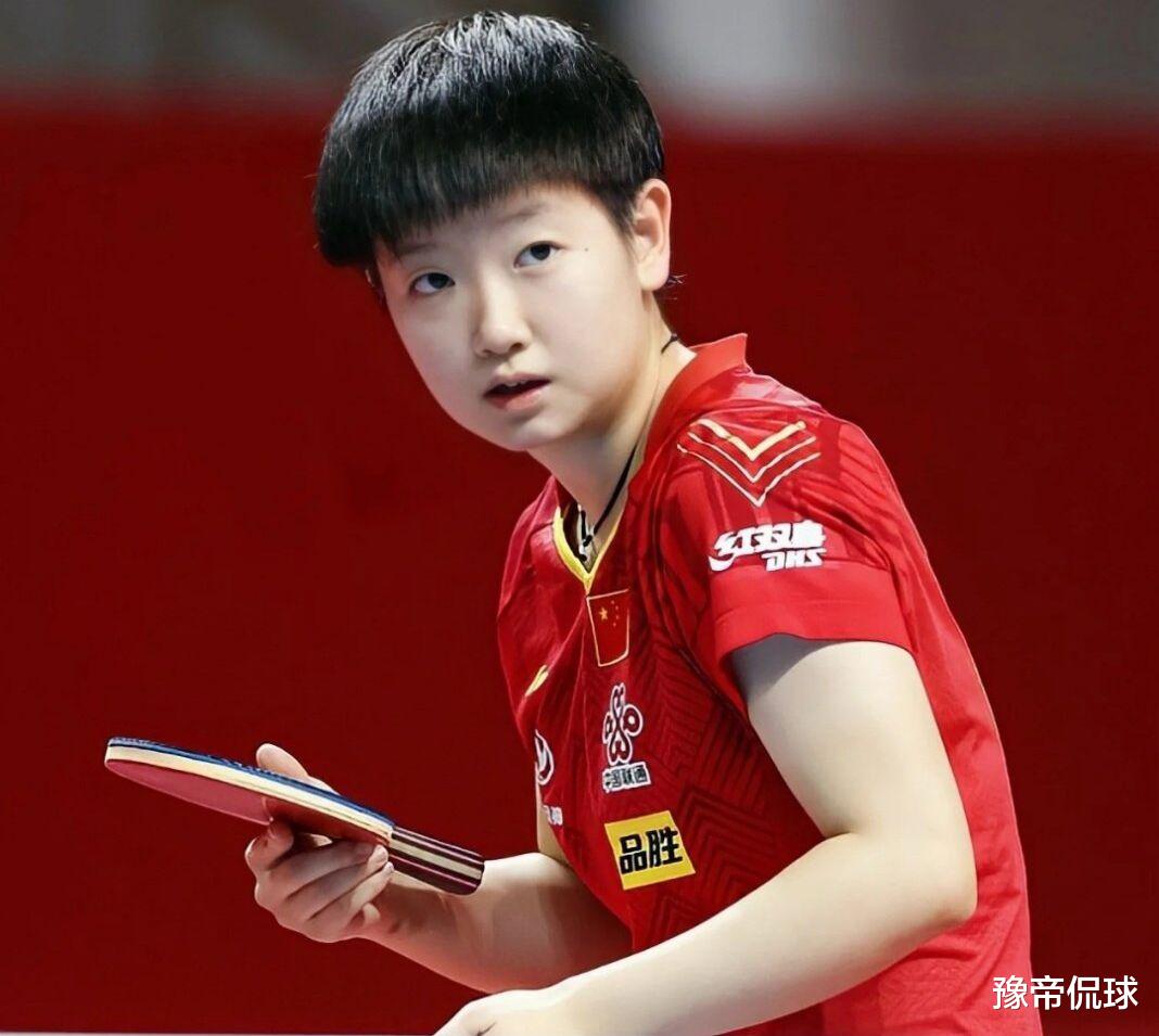 王楠|国乒骄傲！王楠走上教练岗位，24冠王教女儿乒乓球，细节让人动容