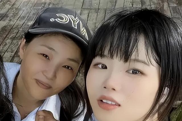 原生家庭|孙卓放暑假,归家大半年气质明显有变化,弟弟夏令营十分抢镜