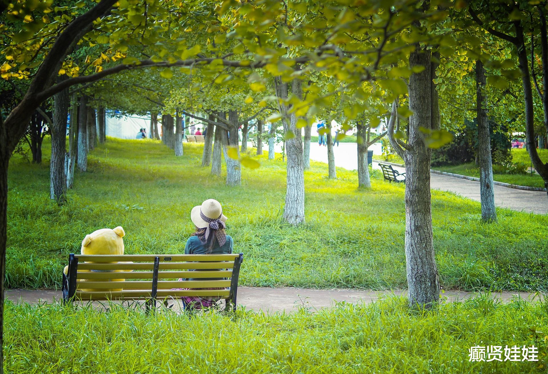 李智恩|越来越“好看”的中年女性，都有4个特别之处，很明显