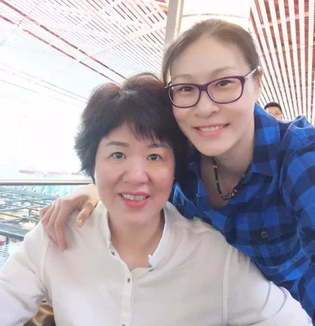 北伦敦德比|最美队长惠若琪，结婚生娃大变样，穿深V真美，心疼赵蕊蕊41单身