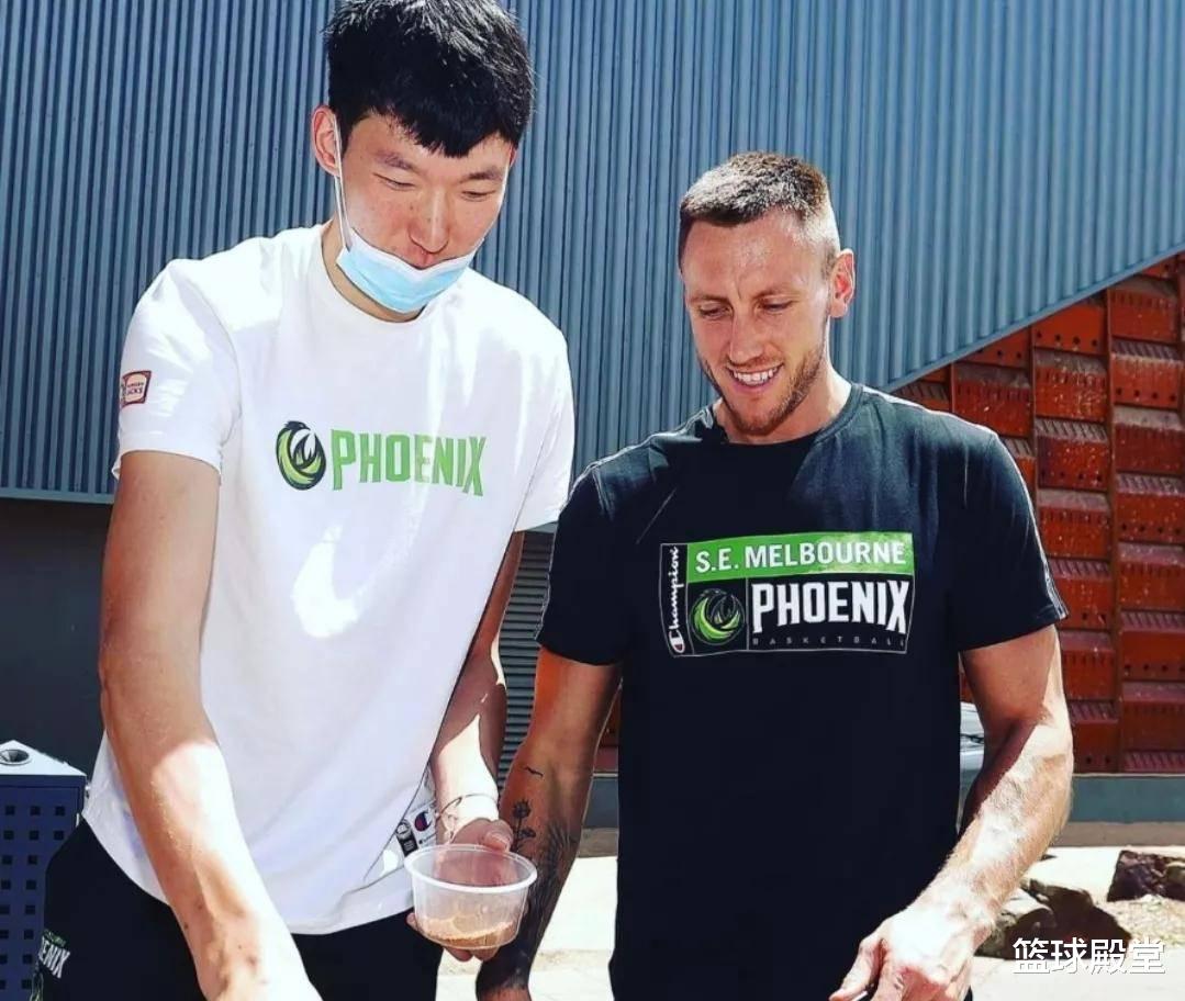周琦|突发！CBA众多球队锁定周琦队友克里克！五位置全能，周琦成关键