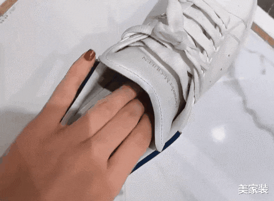 等我有房了,门口坚决不放鞋柜,看看老外这布置,太有才了