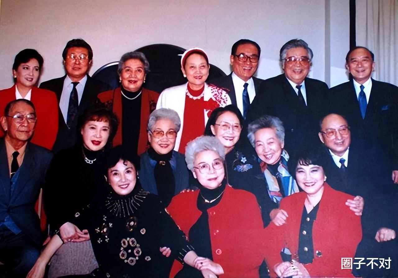 王重阳|真正能代表中国男人形象的9位男星，长得帅气质硬没有一个是娘炮