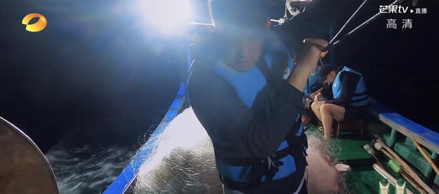 沙溢|沙溢的“绝望”,彭昱畅黄磊的“大意”,让低迷的《向往6》封神