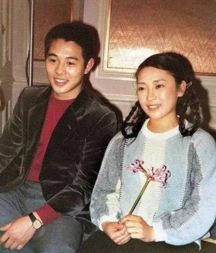 利智|利智的一生：成龙为她倾倒，赌王要纳她五太，李连杰为她抛妻弃子