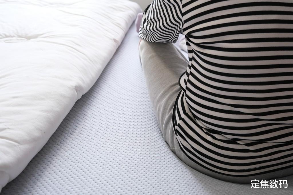 显示器|试睡100天仍可退款!小米生态8H蓝精灵床垫开创了家具先河