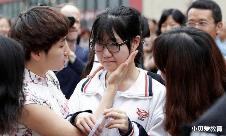 央视|孙卓“亲笔信”上央视，条理清晰被主持人称赞，985名校苗子？